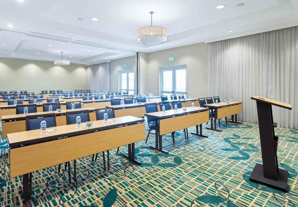 Hotel Courtyard By Marriott Kingston, Jamaica Zewnętrze zdjęcie