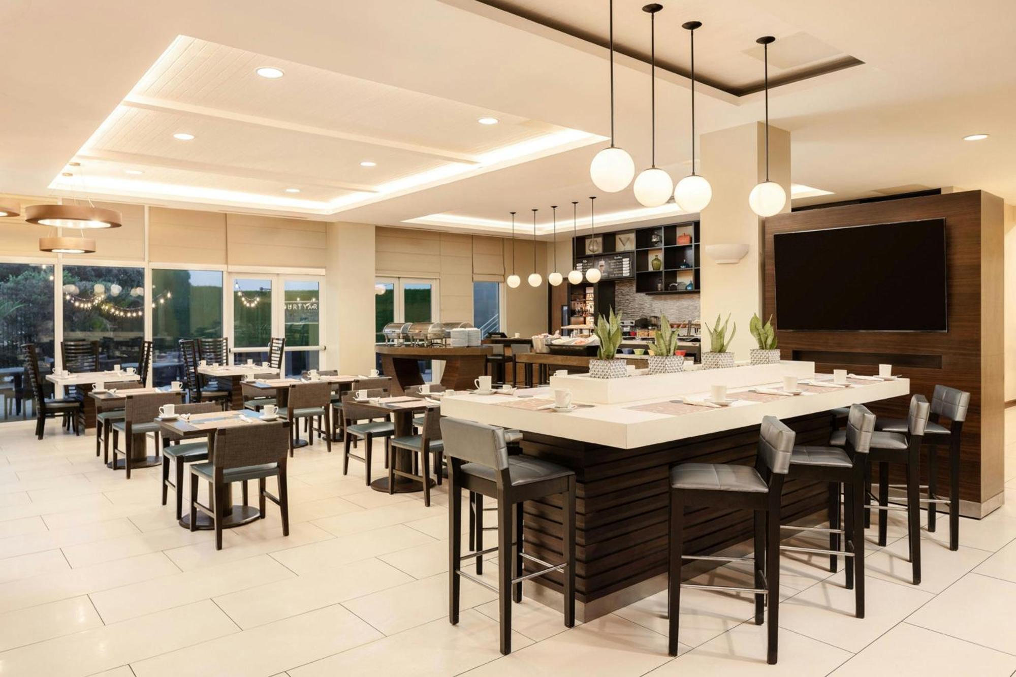 Hotel Courtyard By Marriott Kingston, Jamaica Zewnętrze zdjęcie