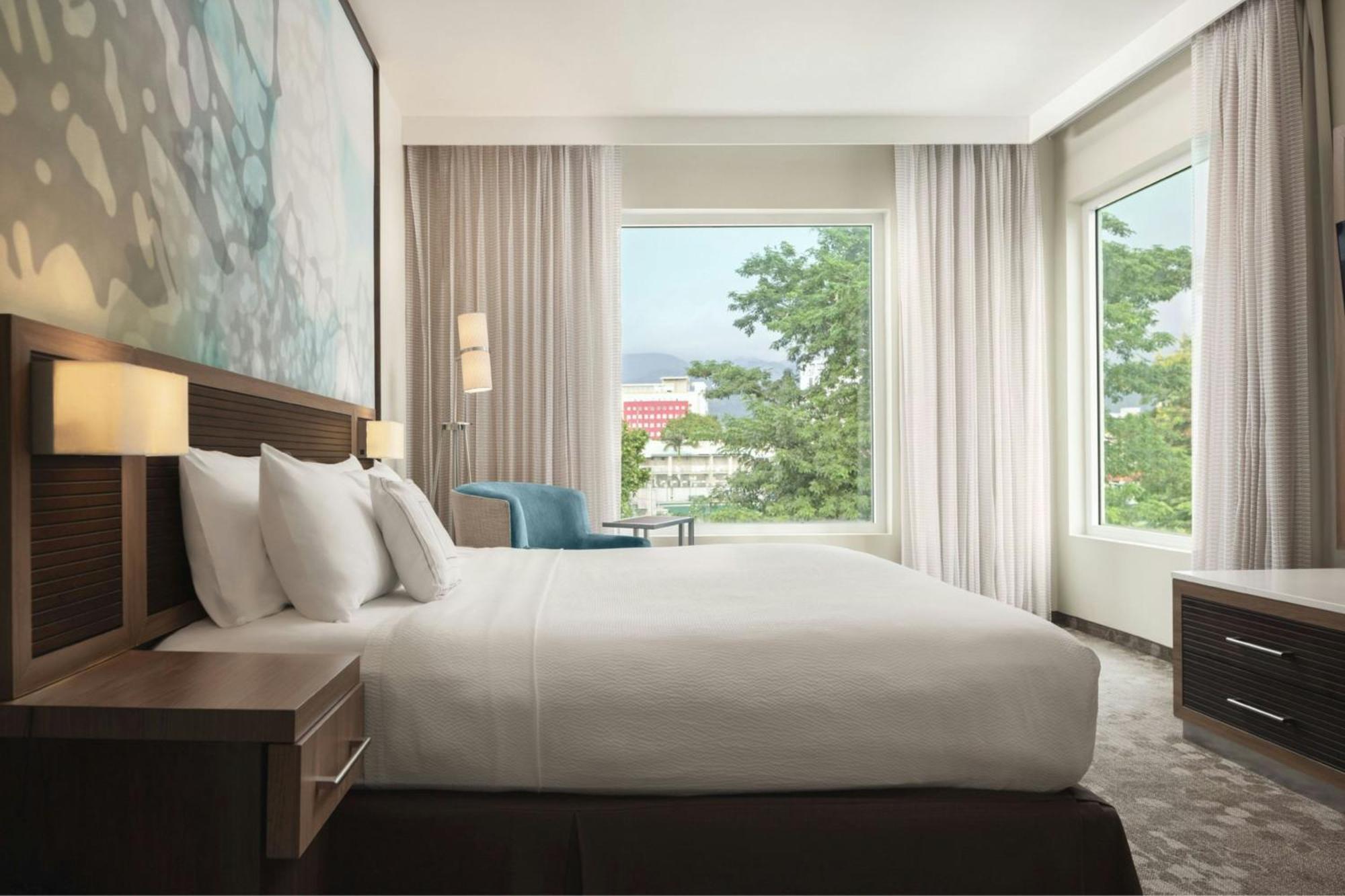 Hotel Courtyard By Marriott Kingston, Jamaica Zewnętrze zdjęcie